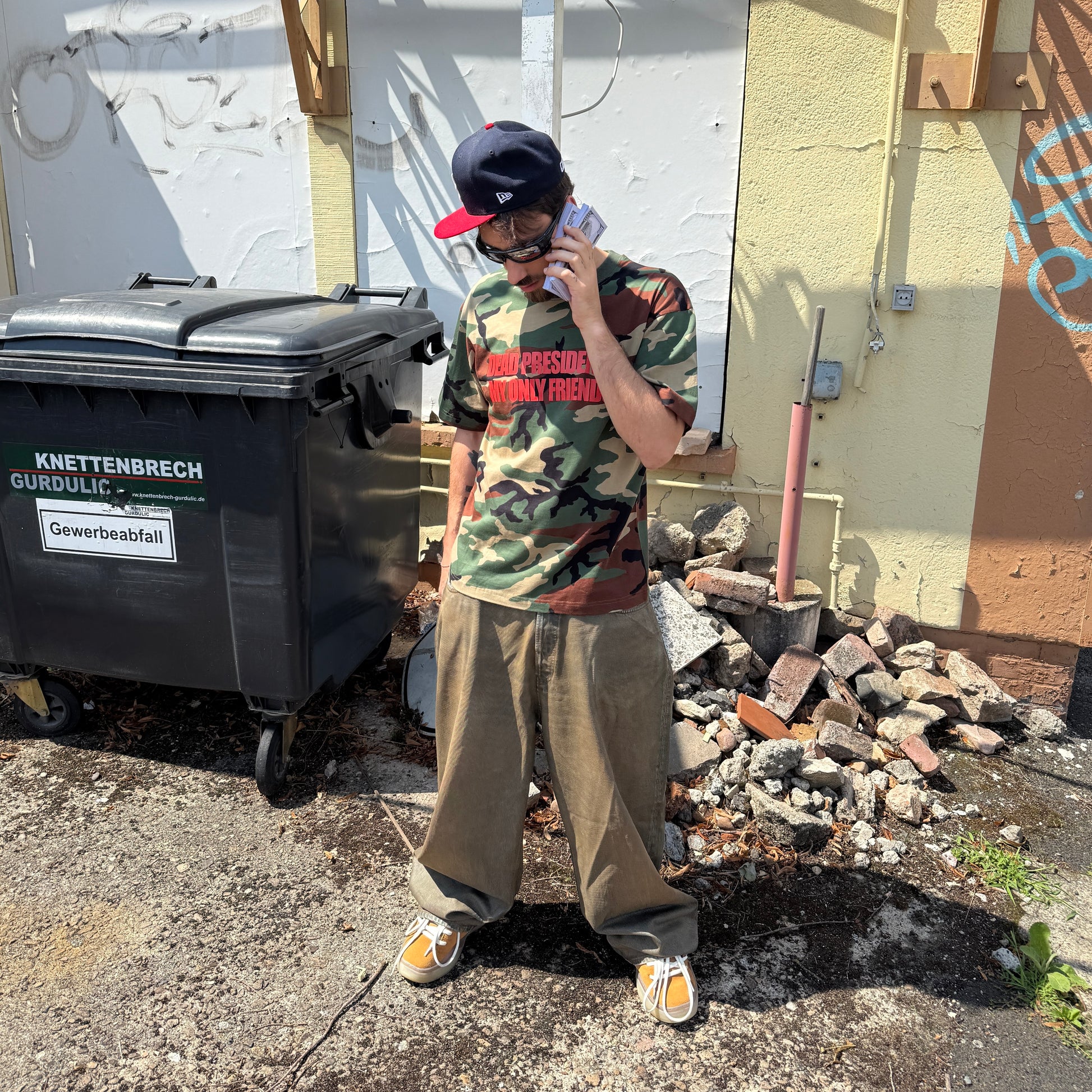 DEAD PRESIDENTS CAMO TEE