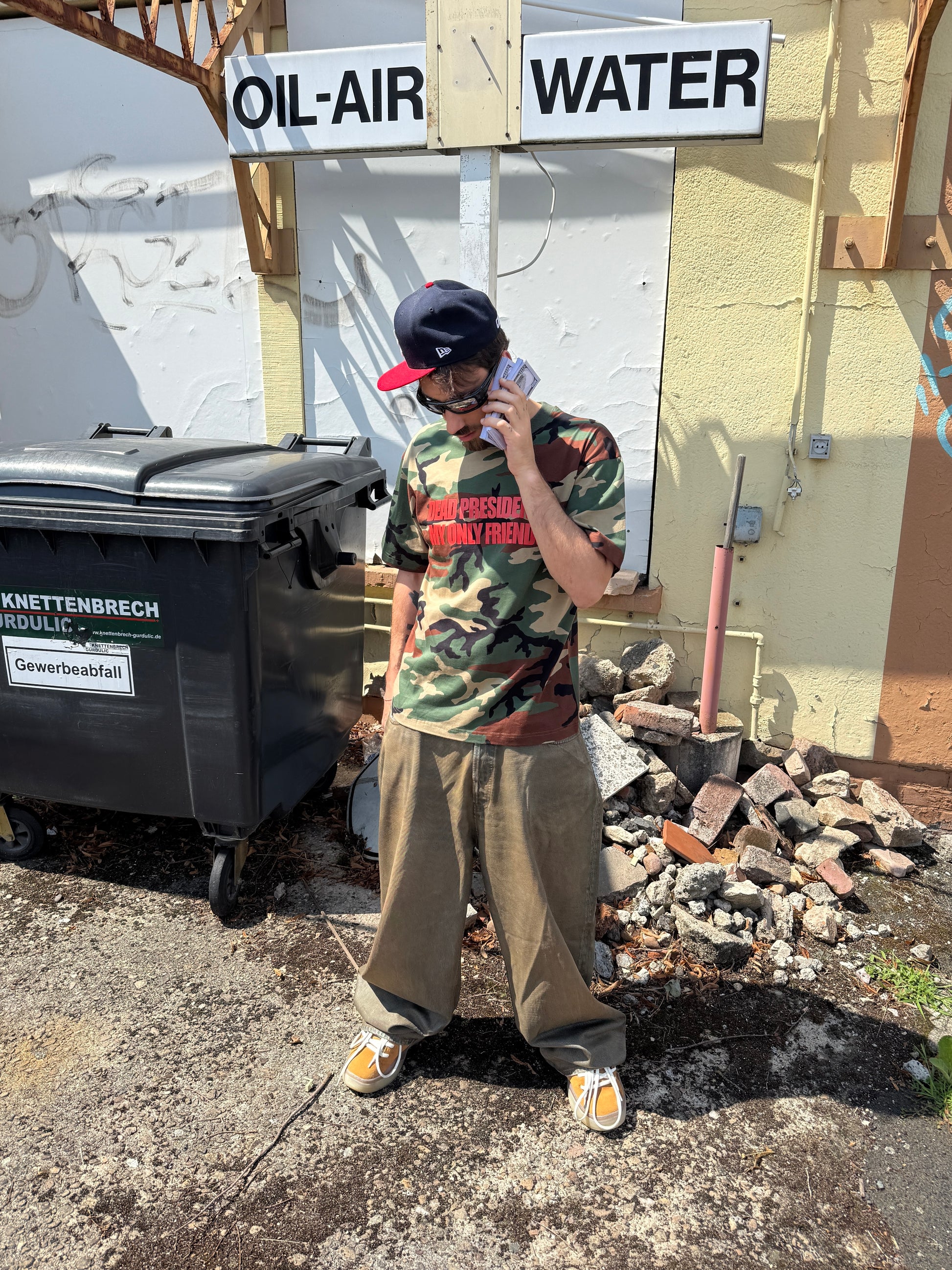 DEAD PRESIDENTS CAMO TEE